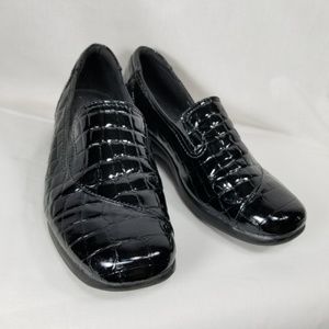 3/$30 Clark's Alligator Slip On Shoes 8.5W
